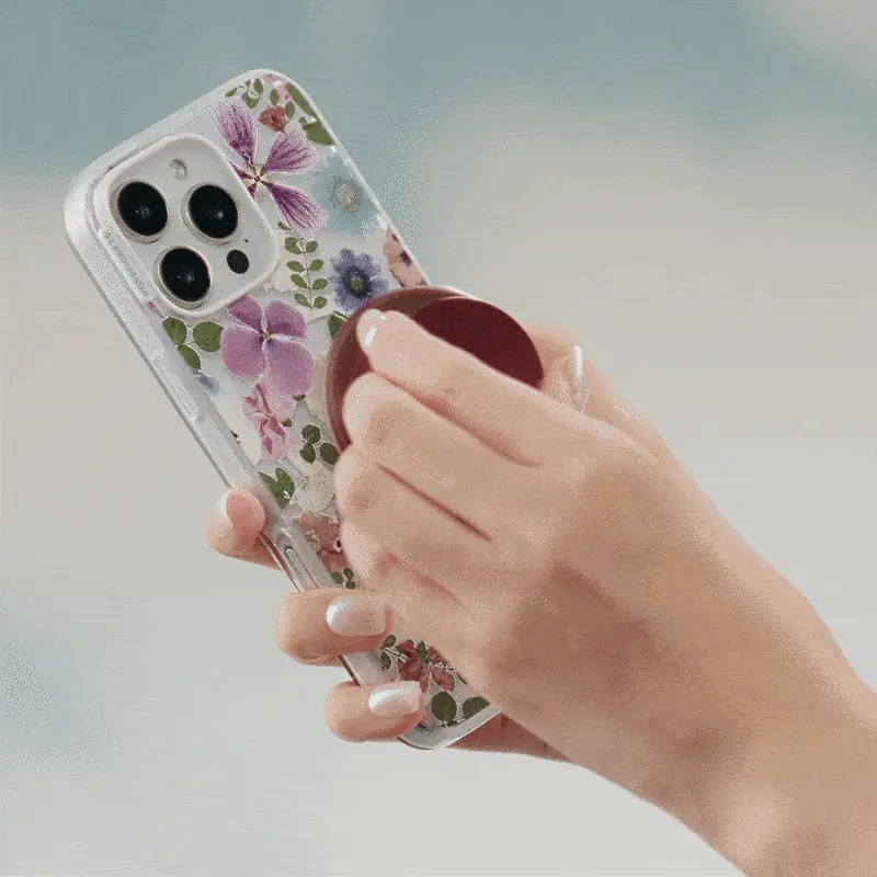 Pressed Flowers — iPhone 17 Pro Max MagSafe Case
