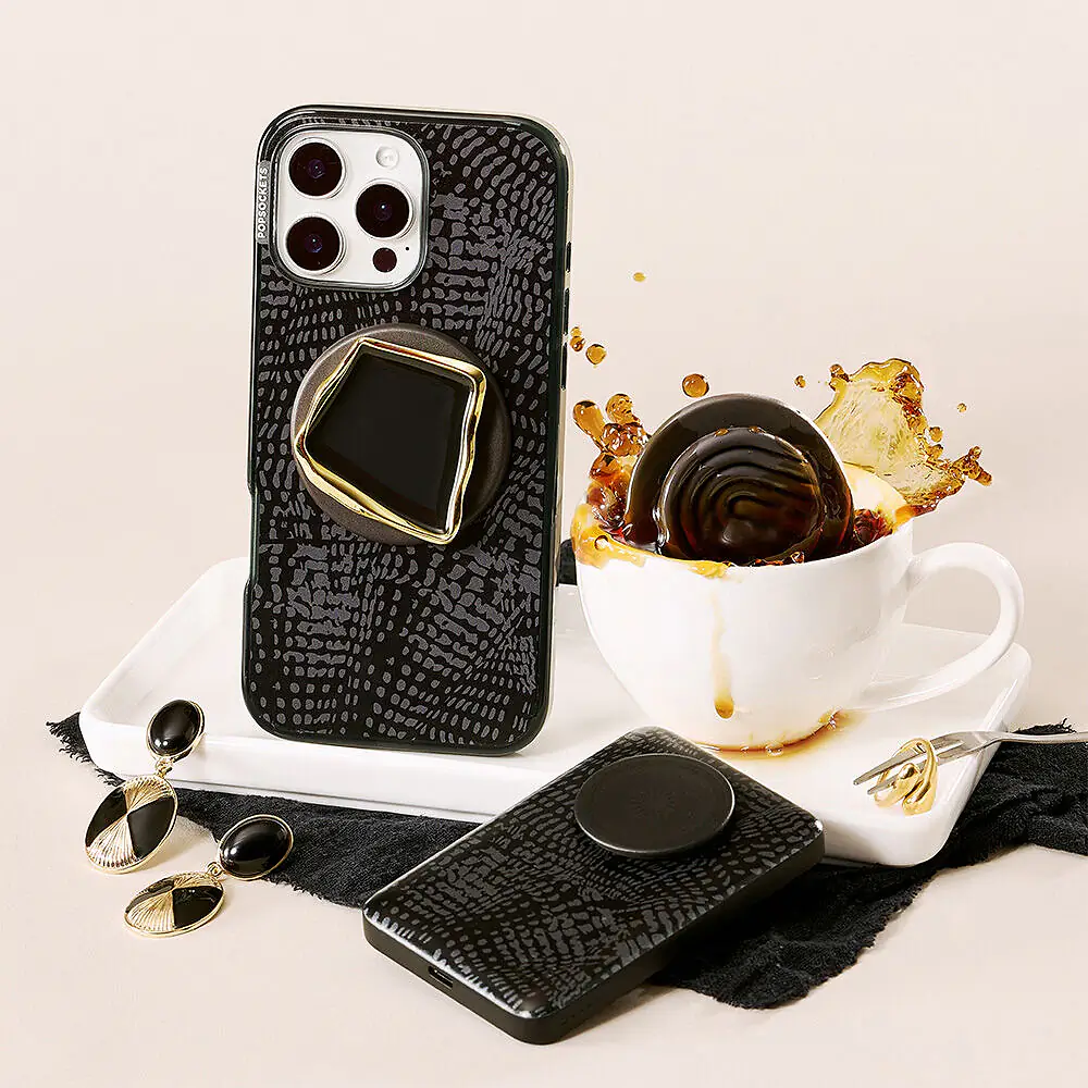 Obsidian Petrified — iPhone 14 Plus MagSafe Case