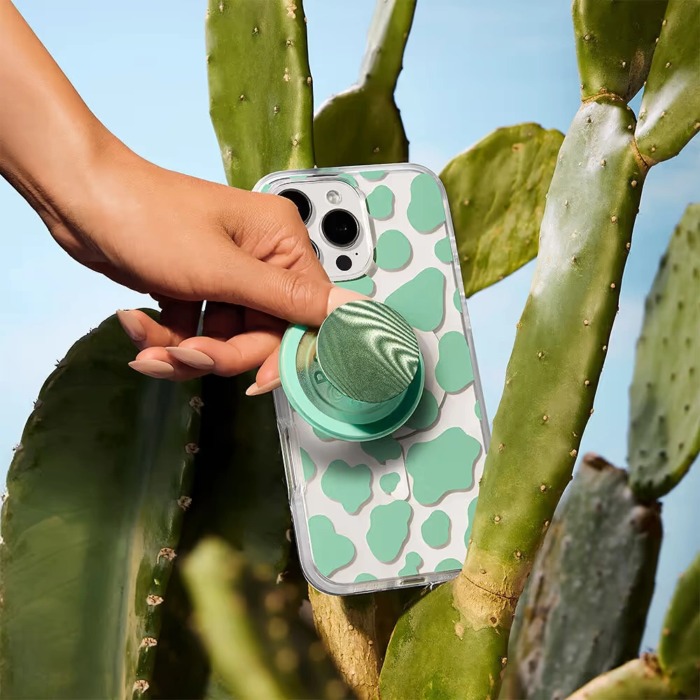 Turquoise Cow Cow — iPhone 16 Pro Max MagSafe Case