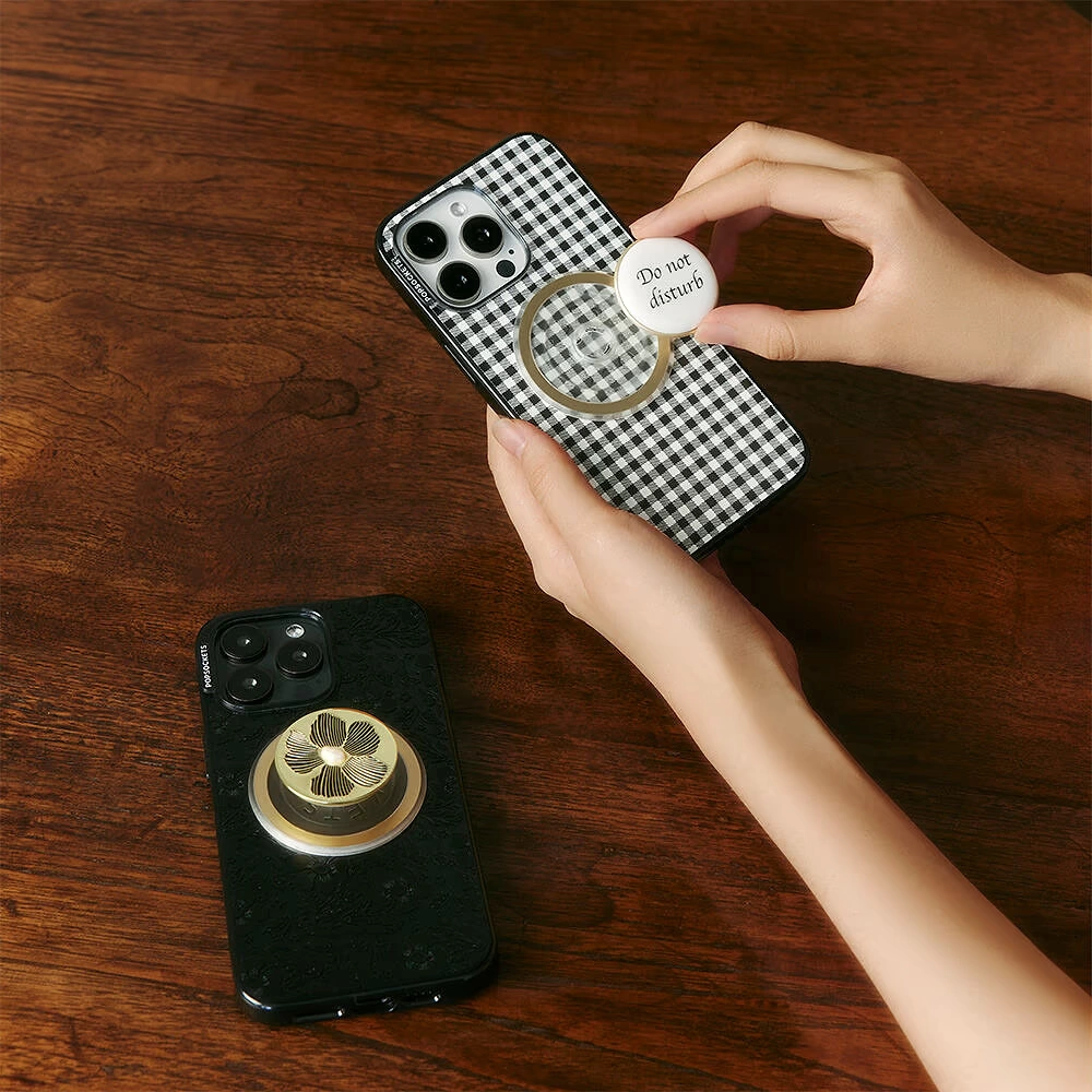 Enamel Mae Flower with Pearl — MagSafe PopGrip